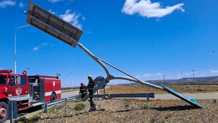 Río Gallegos: blown up roofs and downed power lines due to strong winds