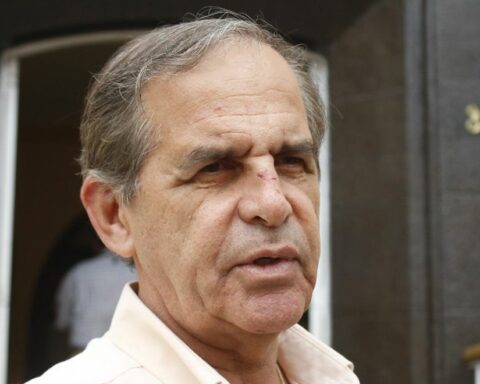 Roberto Chiabra criticizes the appointment of Becerra in Minedu: "Otárola and Boluarte have been wrong"