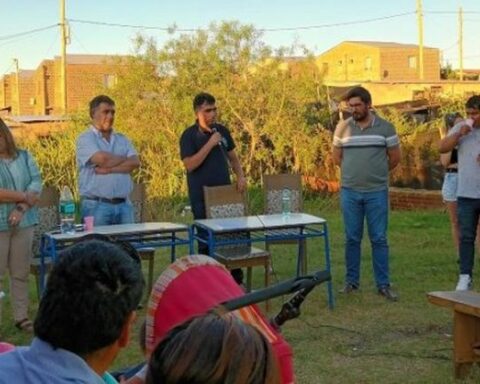 Salto Mayor and team visited the Pascual Harriague settlement