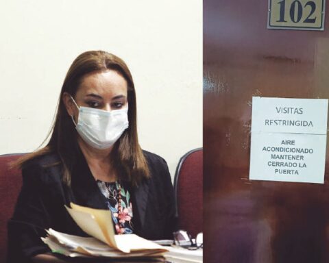 Sandra Velarde is sentenced to three years in prison after accepting her guilt in the "irregular contracts" case