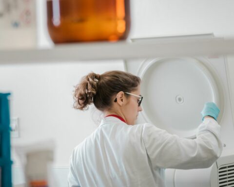 School for scientists has open enrollment for higher education