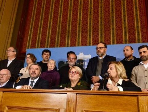 Senate convenes extraordinary session on "repudiation of practices" against Bergara and Carrera