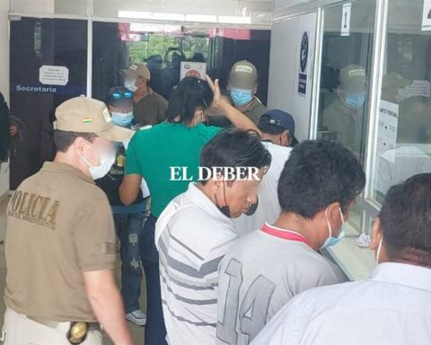 Send the 13 defendants to prison for 120 days for encroaching on the Kim properties