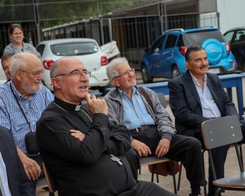 Sturla gets involved once again in politics and attacks once again against acquired rights and secularism