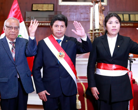 Subcommittee approved complaint against Pedro Castillo and ministers for a matter of trust