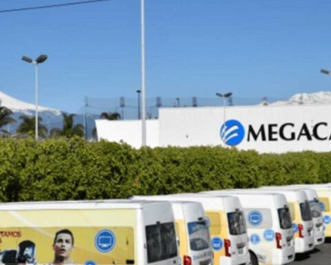 Televisa offers to combine Izzi with Megacable