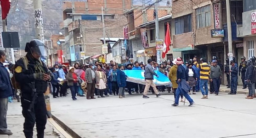Tense calm is lived during the third day of protests in Huancavelica