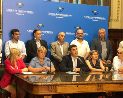 The Broad Front requested the dismissal of Álvaro Garcé