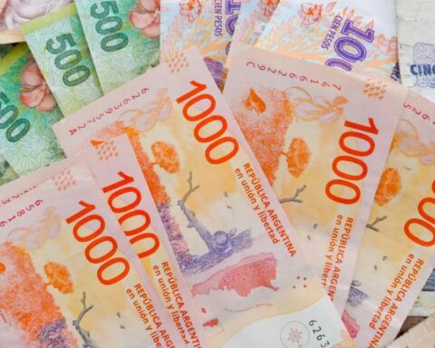 The CAC expressed its concern about the year-end bonus provided by the Government