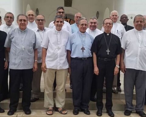 The Cuban bishops ask for freedom to "a good number" of prisoners at Christmas