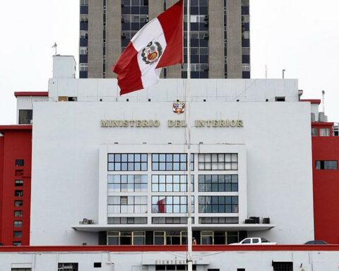 The Ministry dismissed 312 district sub-prefects from 11 regions from office