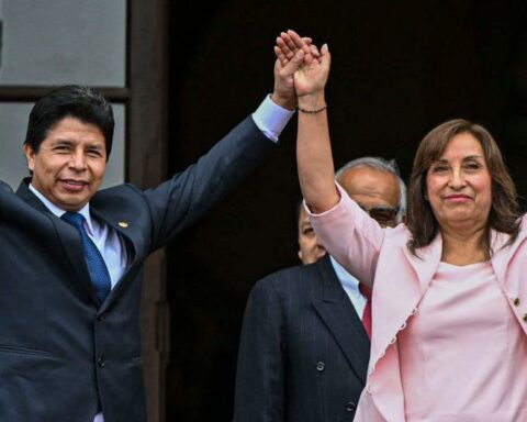 The President revealed that Mexico granted political asylum to the family of Pedro Castillo