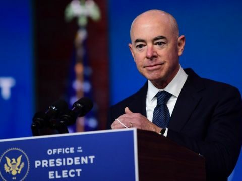 The US warns it will continue to expel migrants after lifting Title 42