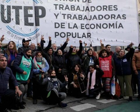 The UTEP mobilizes against the cut of Potenciar Trabajo