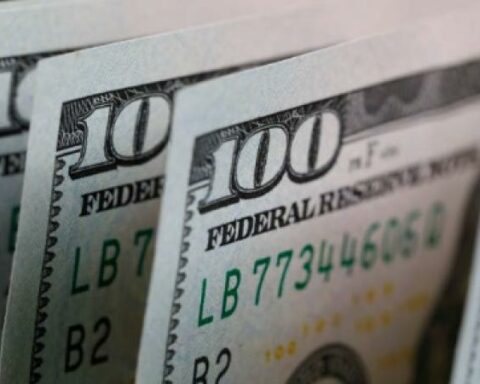 The dollar in Colombia remains low and remains at $4,800