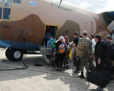 The first flight of the summer Antarctic campaign departed