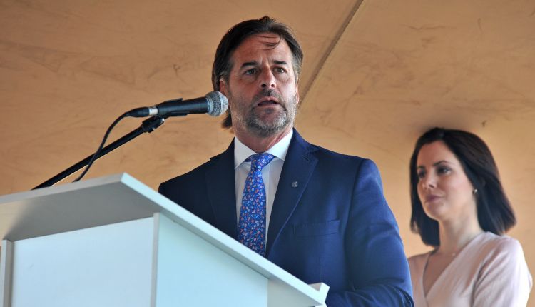 The international airport of Carmelo was inaugurated with the presence of Lacalle Pou