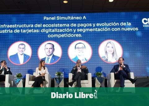 They analyze the evolution of the Dominican payment system