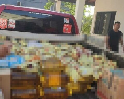 They arrest a councilor in a van full of contraband