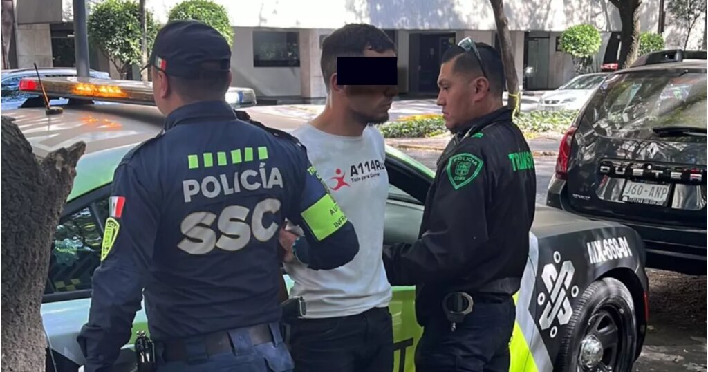 They arrest another person with a stolen Ecobici in the Champs-Élysées