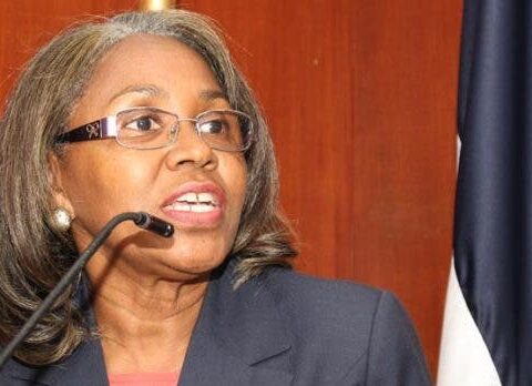 Llaman a incluir Moral y Cívica en el sistema educativo, ¿está de acuerdo?