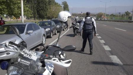 They drew up more than 300 road records with 37 positive cases of breathalyzer in Mendoza