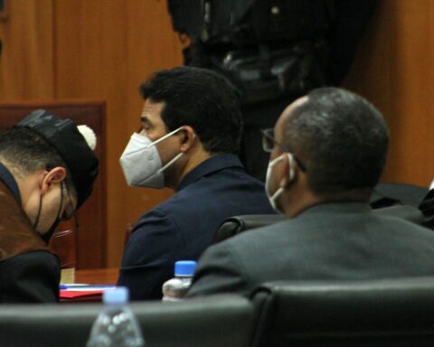 Gestionan libertad general Adán Cáceres