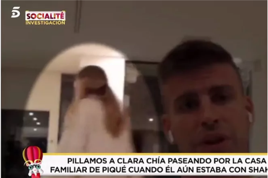 They reveal images of Clara Chía at Piqué's house when she was still with Shakira