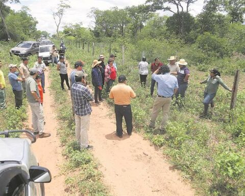 They see that in Guarayos armed groups can cause a war for land