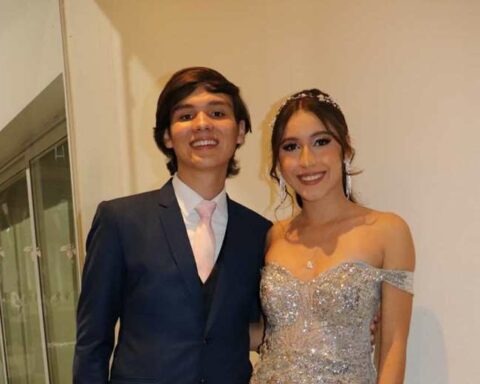 Those of the Marista say goodbye to the school with a great party