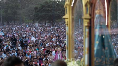 Thousands of faithful celebrated the Day of the Virgin with processions throughout the country