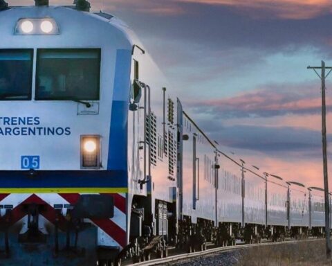 Train tickets for January to Mar del Plata were sold out