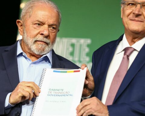 Transition team points out fiscal and budgetary emergencies in the country