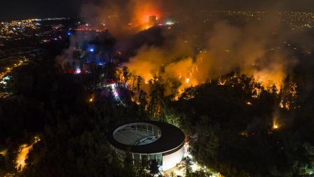 Two dead and 400 homes affected by a fire in Viña del Mar