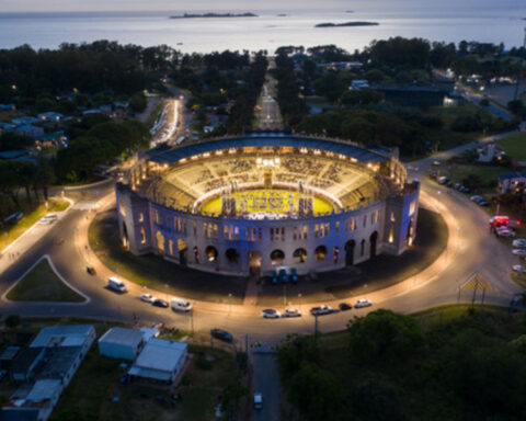 Two groups interested in exploiting the Plaza de Toros appeared