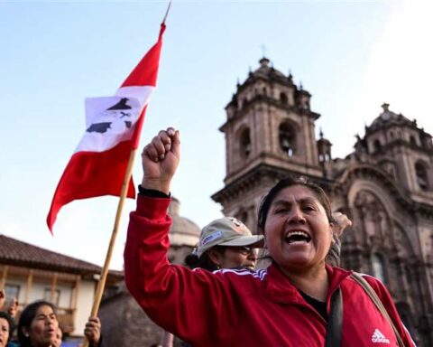 Two protesters injured after eviction from gas plant in Peru
