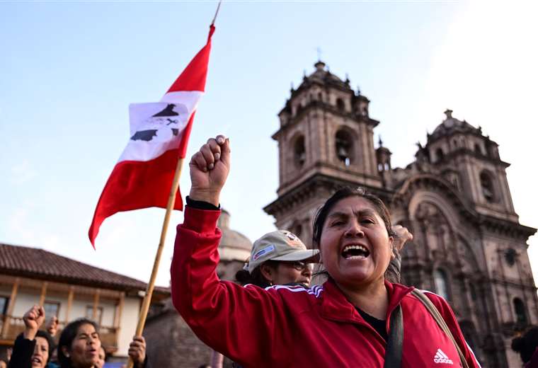 Two protesters injured after eviction from gas plant in Peru