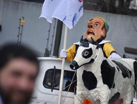 Union rejected project that contributes US$ 12 million to reconvert the dairy industry