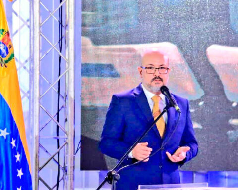 Venezuela will stop testing covid-19 passengers entering the country