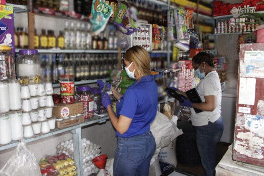 Lo que harán las autoridades para evitar venta de alcohol adulterado en festividades navideñas