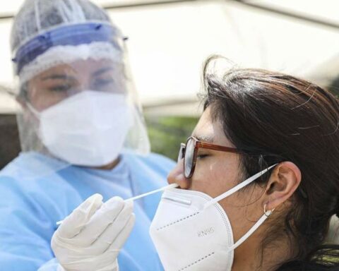 What you should do if your boss does not accept your medical leave for COVID-19