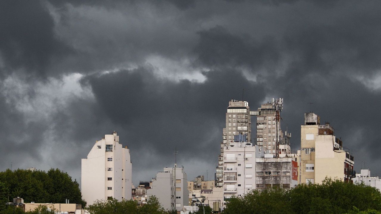 Which provinces are under yellow alert for storms and hail fall