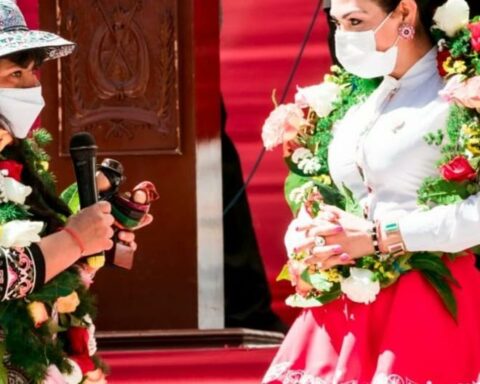 Wife of the imprisoned governor of Arequipa expresses her solidarity with the wife of Pedro Castillo