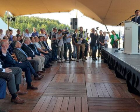 With the presence of Lacalle Pou, the international airport of Carmelo was inaugurated