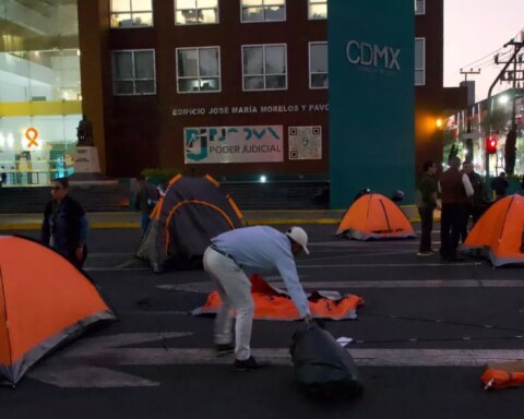 Workers of the Judiciary of CDMX carry out blockades due to lack of payments