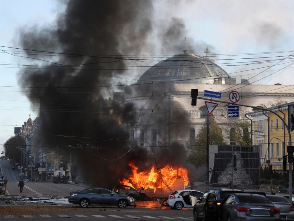 kyiv denounces the death of eight civilians in the center of Kherson by Russian attacks