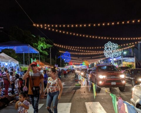 "Choose between Christmas or New Year's Eve dinner": many in Nicaragua will not be able to celebrate Christmas Eve