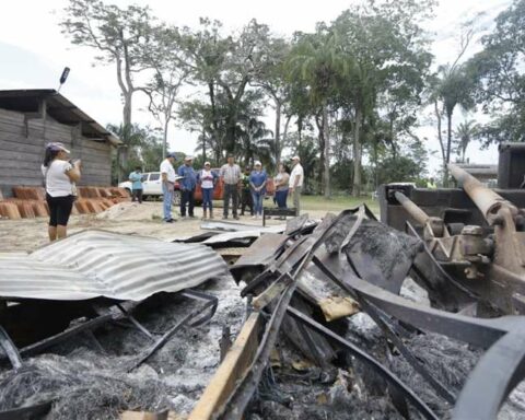 "Save your degree, someday you're going to need it"the subjugators told the owner of a property in Guarayos