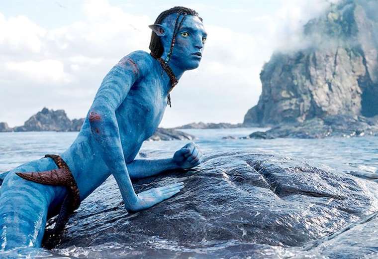 "avatar 2" remains at the top of the US and Canadian box office