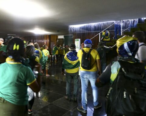 AGU will create a task force to collect compensation for damages in Brasilia